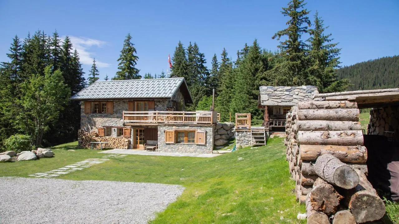 Chalet bergerie au coeur du golf de Méribel Les Allues