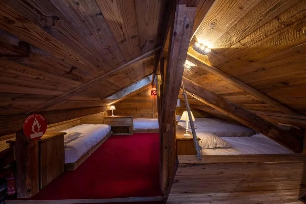 Chalet bergerie au coeur du golf de Méribel Les Allues