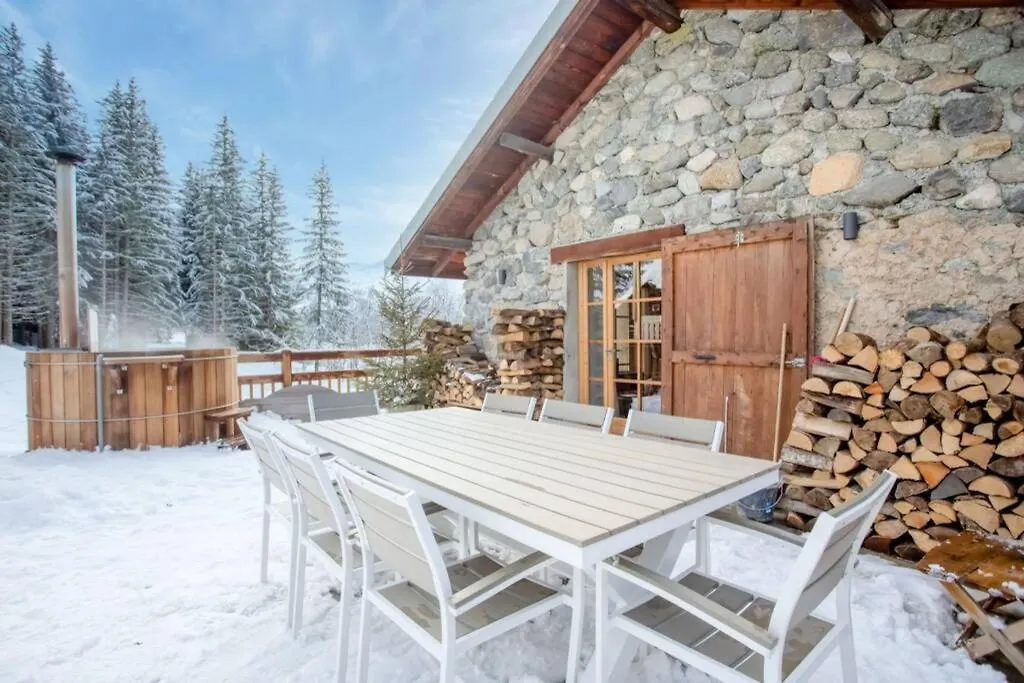 Chalet bergerie au coeur du golf de Méribel Les Allues