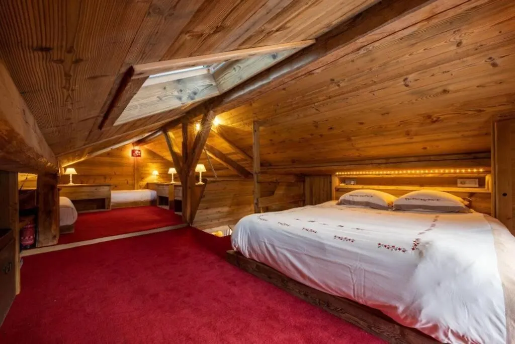 Chalet bergerie au coeur du golf de Méribel Les Allues 0*,