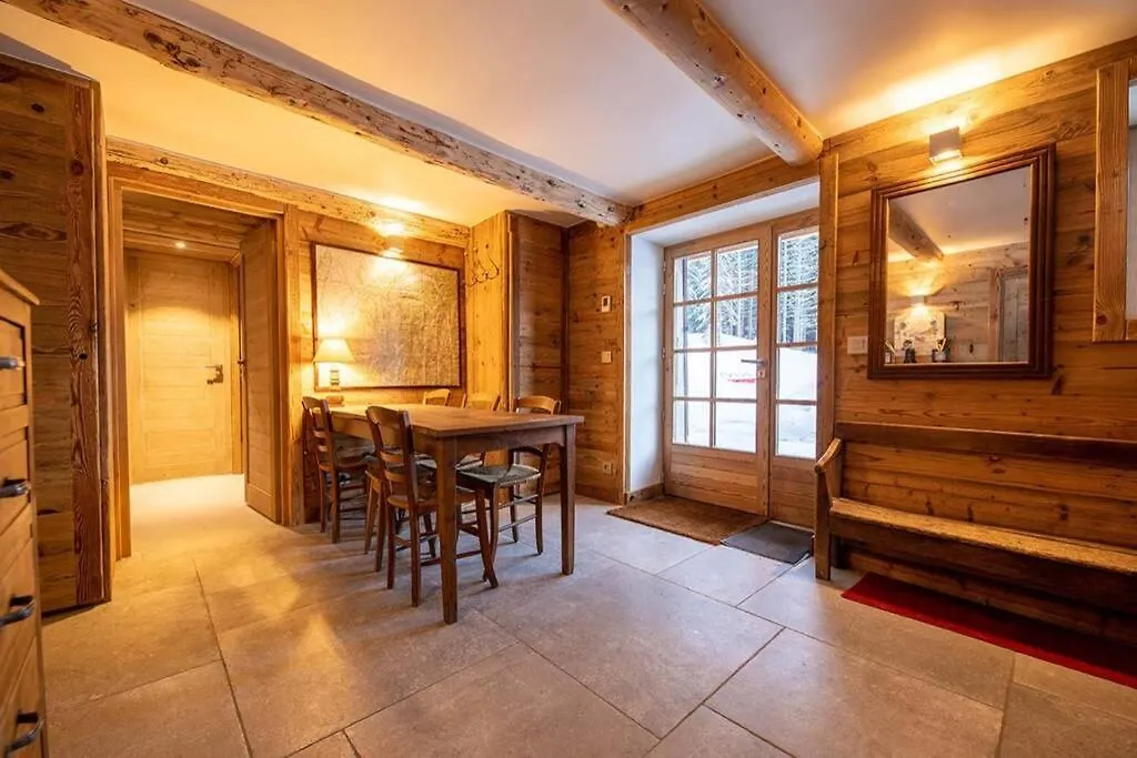 Chalet bergerie au coeur du golf de Méribel Les Allues