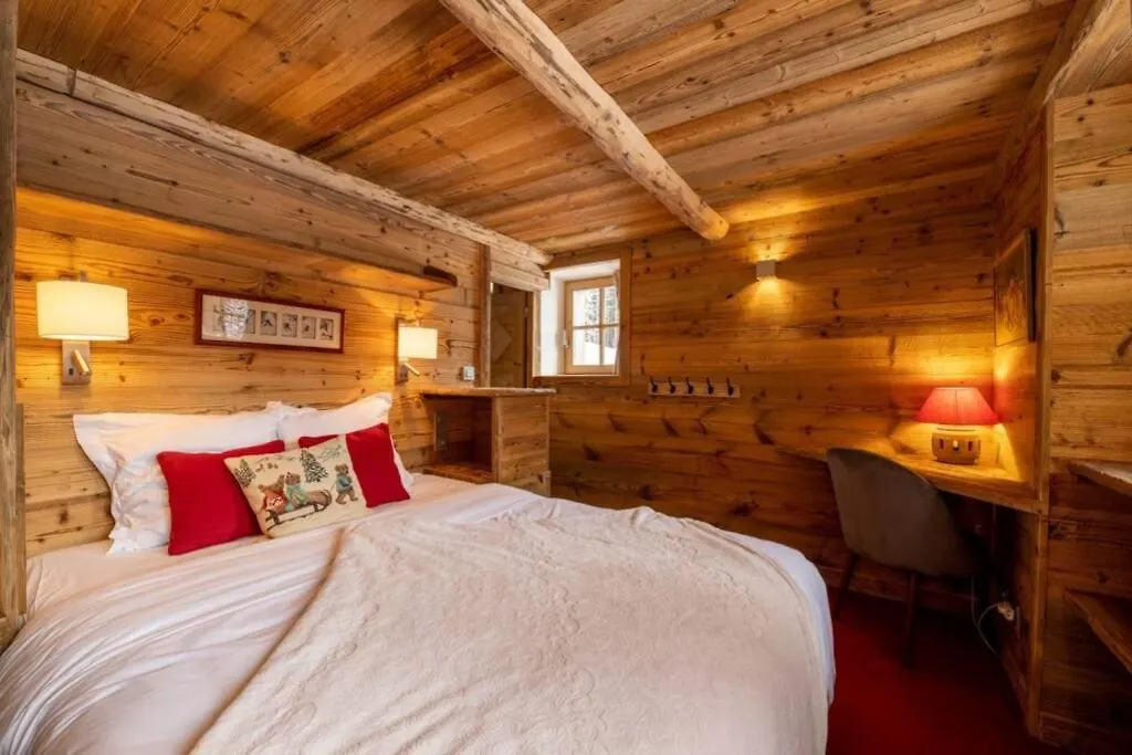 Chalet bergerie au coeur du golf de Méribel Les Allues 0*,