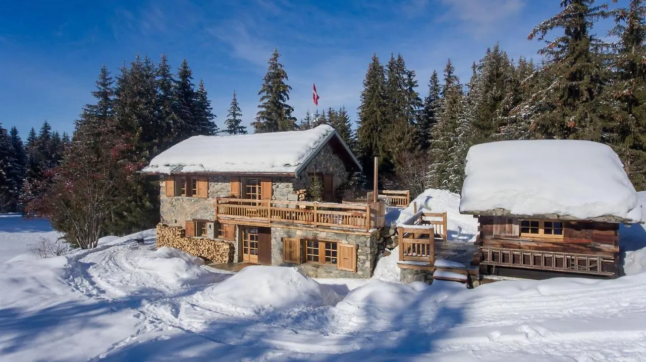 Chalet bergerie au coeur du golf de Méribel Les Allues France